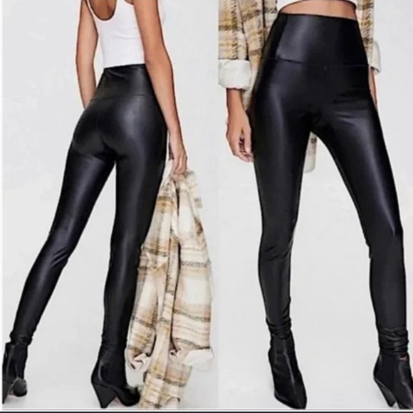 Wilfred Black High-Waisted Leggings - Picture 2 of 5